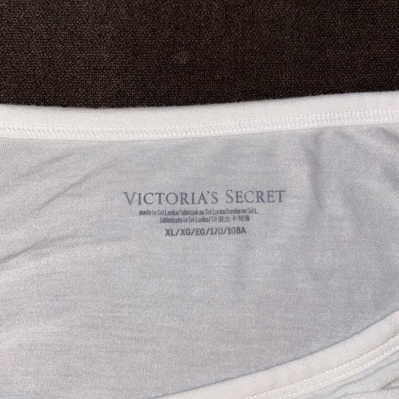 Victoria’s Secret crop top very cute andsexy size extra large stretchy brand new - Picture 2 of 4